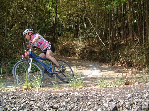 mtb_040425_103615_480.jpg