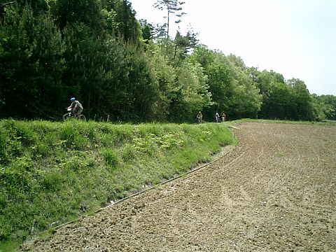 mtb_040425_104034_480.jpg