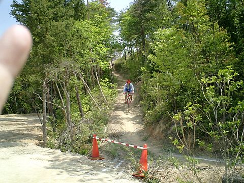 mtb_040425_105119_480.jpg