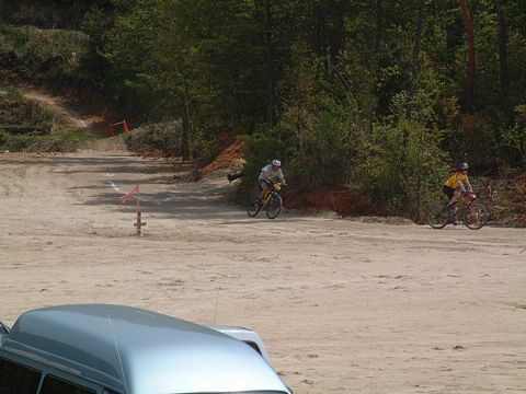 mtb_040425_120113_480.jpg