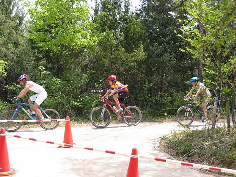 mtb_040425_122324_480.jpg