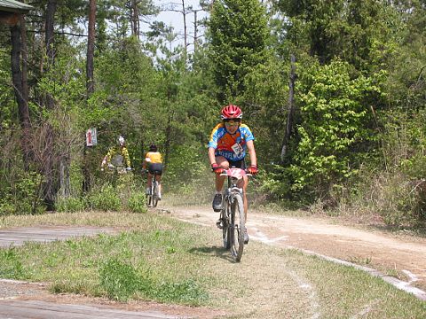 mtb_040425_122616_480.jpg